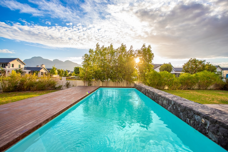 5 Bedroom Property for Sale in Val De Vie Estate Western Cape